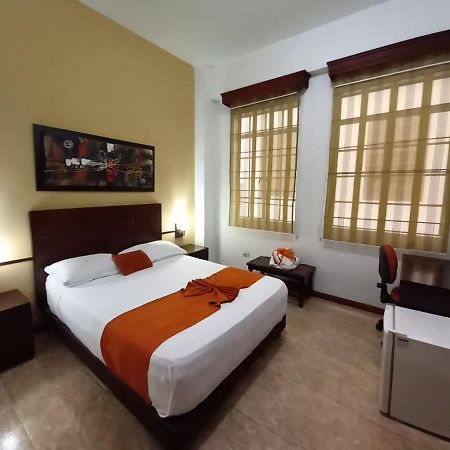Hotel 721 Pereira Kültér fotó